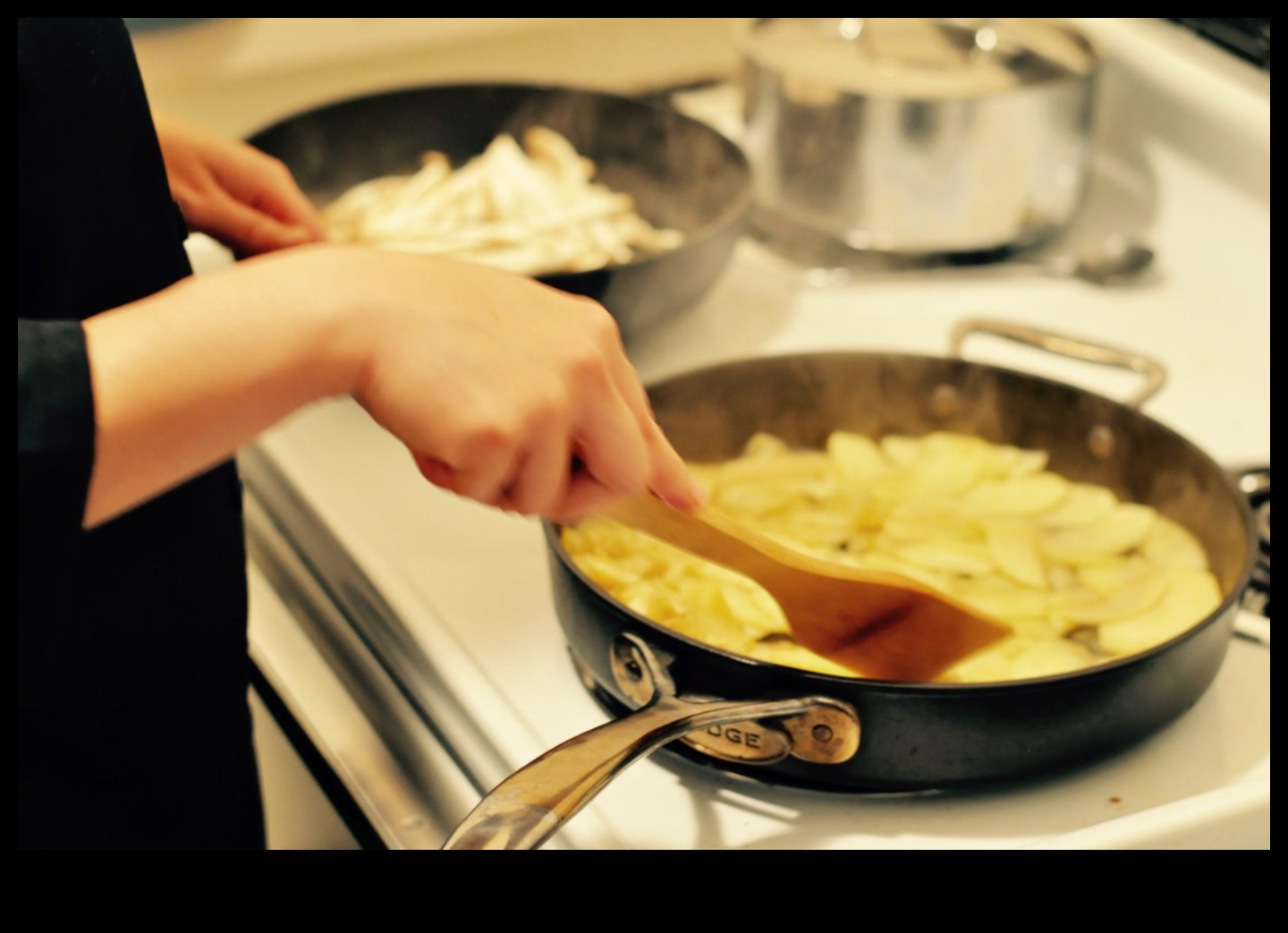 Домашна елегантност: Вливане на стил в ежедневната домашна кухня