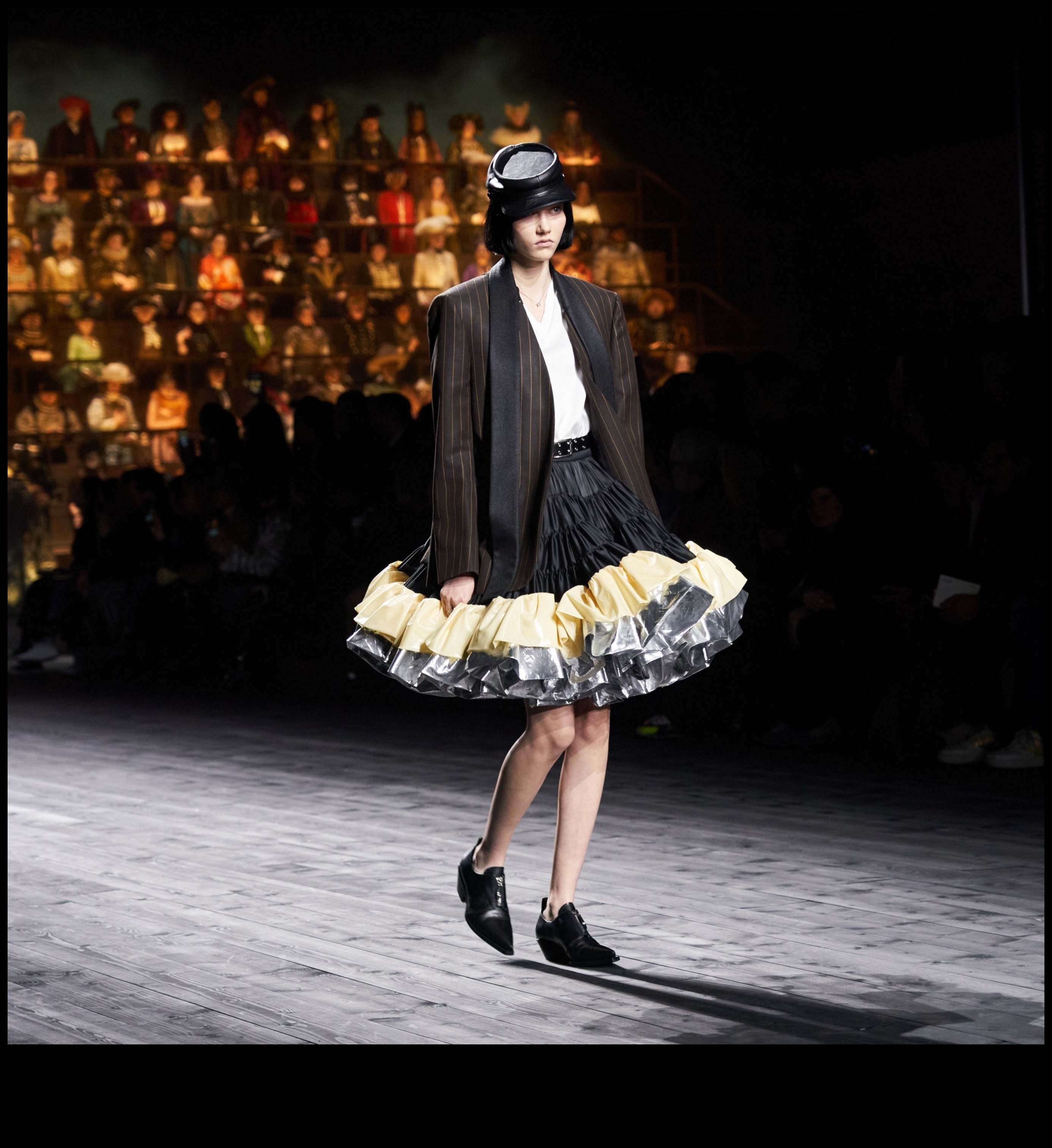 Дигитална божественост: Навигация в киберкосмоса на модата