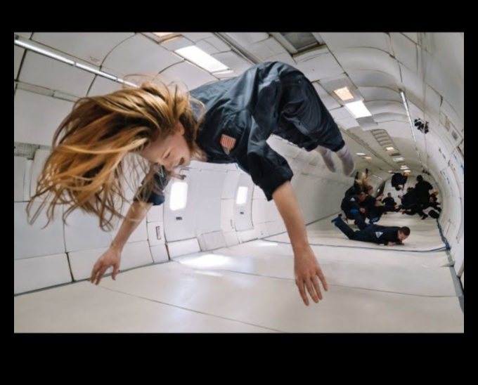 Weightless Whispers: Тайните, разкрити в тишината на нулевата гравитация